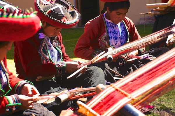 Peru weavers
