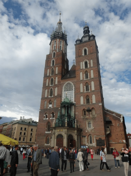 Visit Poland: St. Mary's Basilica Krakow